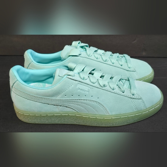 New Puma Suede Classic Mono Iced Womens Size 8 Aruba Blue Shoes Sneakers - Picture 1 of 7